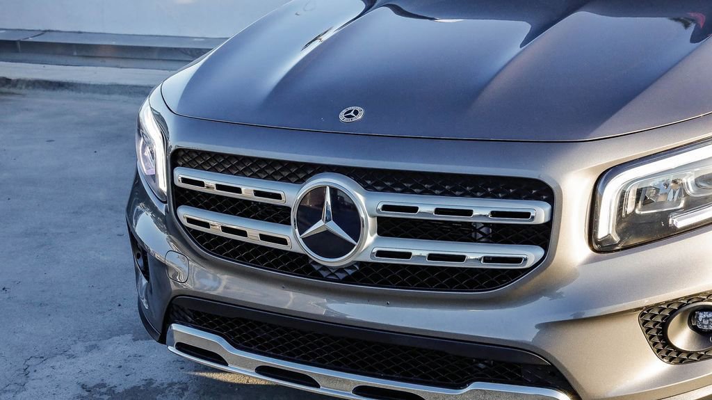 Used 2021 Mercedes-Benz GLB 250 4MATIC image 6
