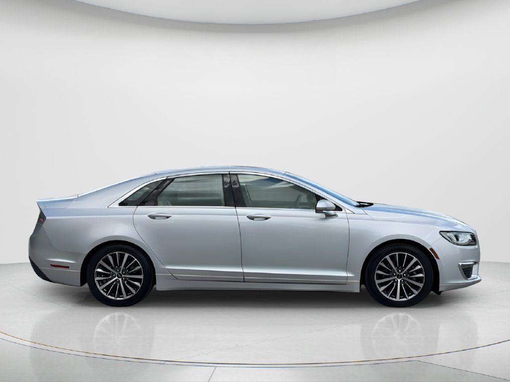 Used 2019 Lincoln MKZ Premiere FWD image 4