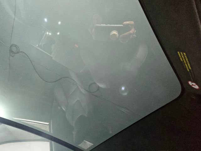 Used 2024 Tesla Model X Base image 17