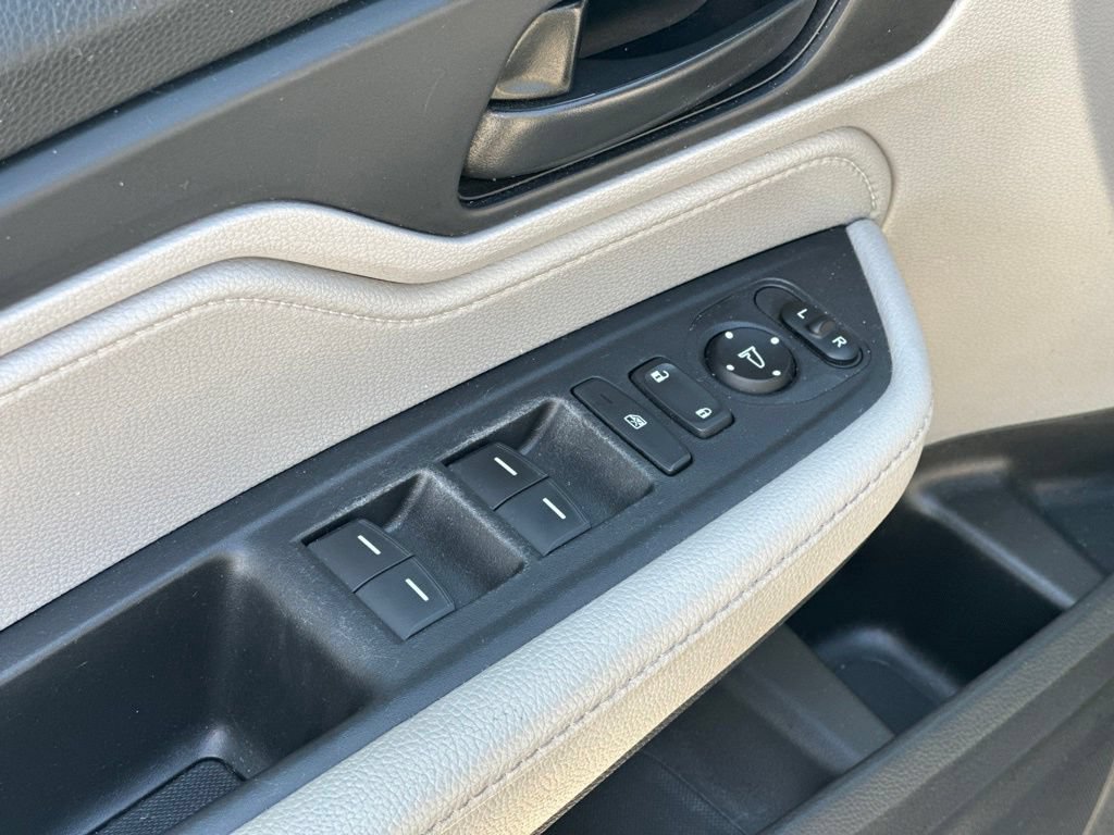 Used 2021 Honda Odyssey EX image 17