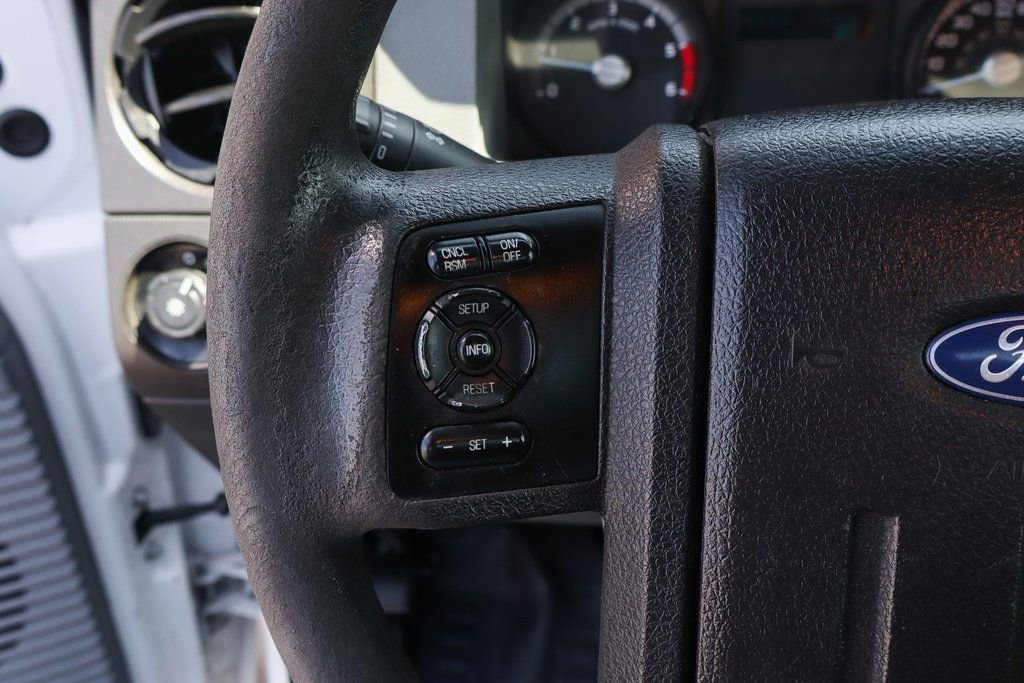 Used 2015 Ford F550 2WD Regular Cab Super Duty image 23