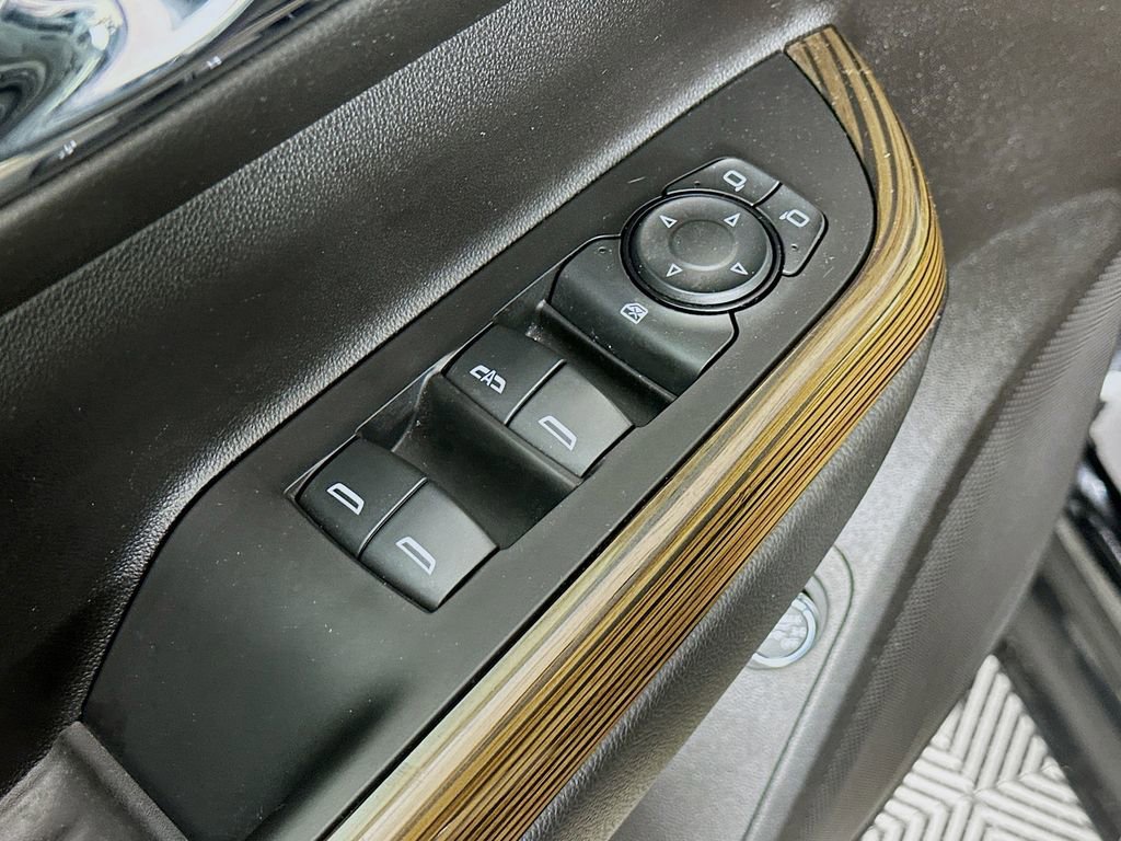 Used 2023 GMC Acadia SLE w/ Driver Convenience Package FWD image 22
