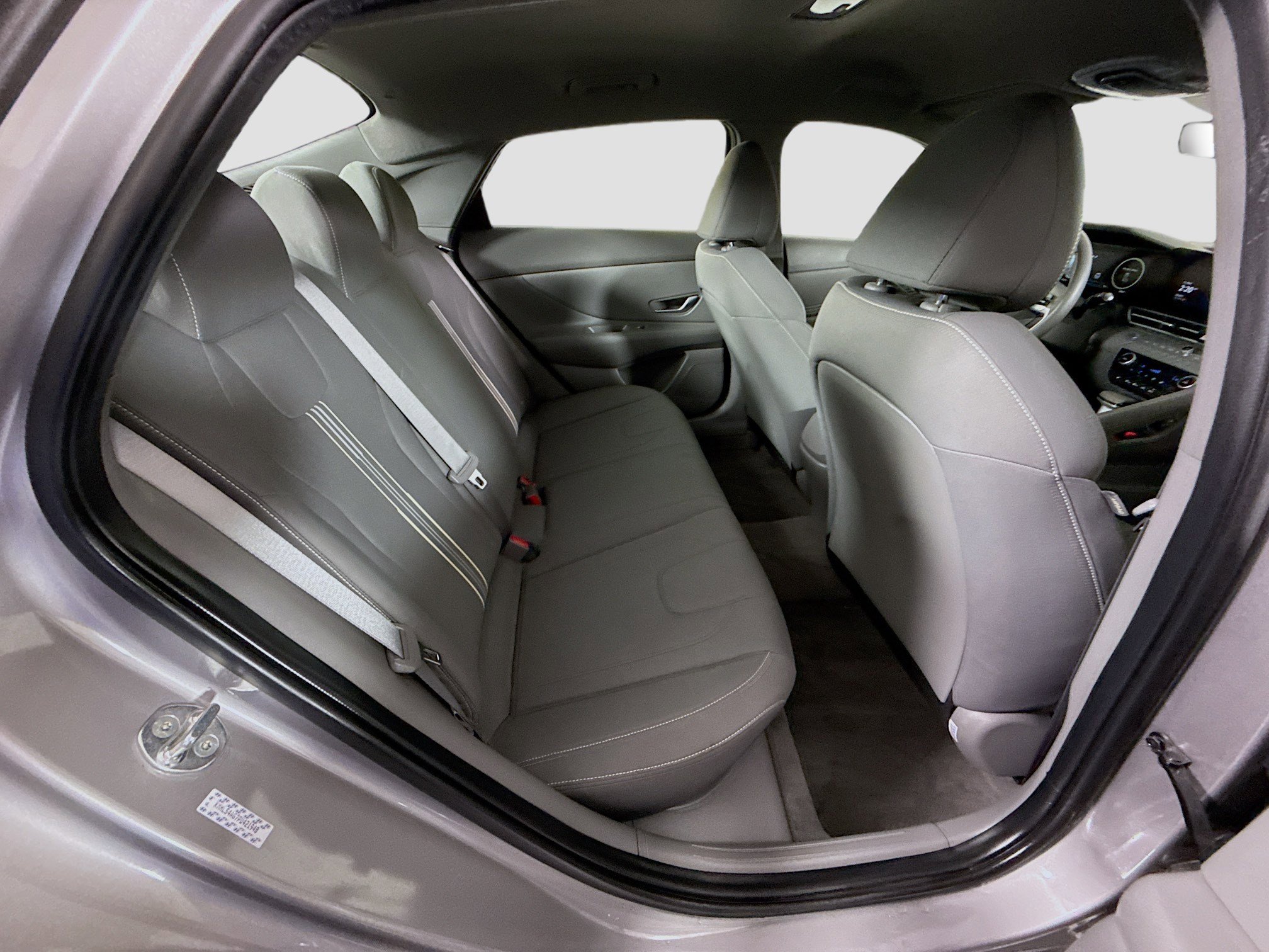 Used 2023 Hyundai Elantra SEL w/ Convenience Package FWD image 27