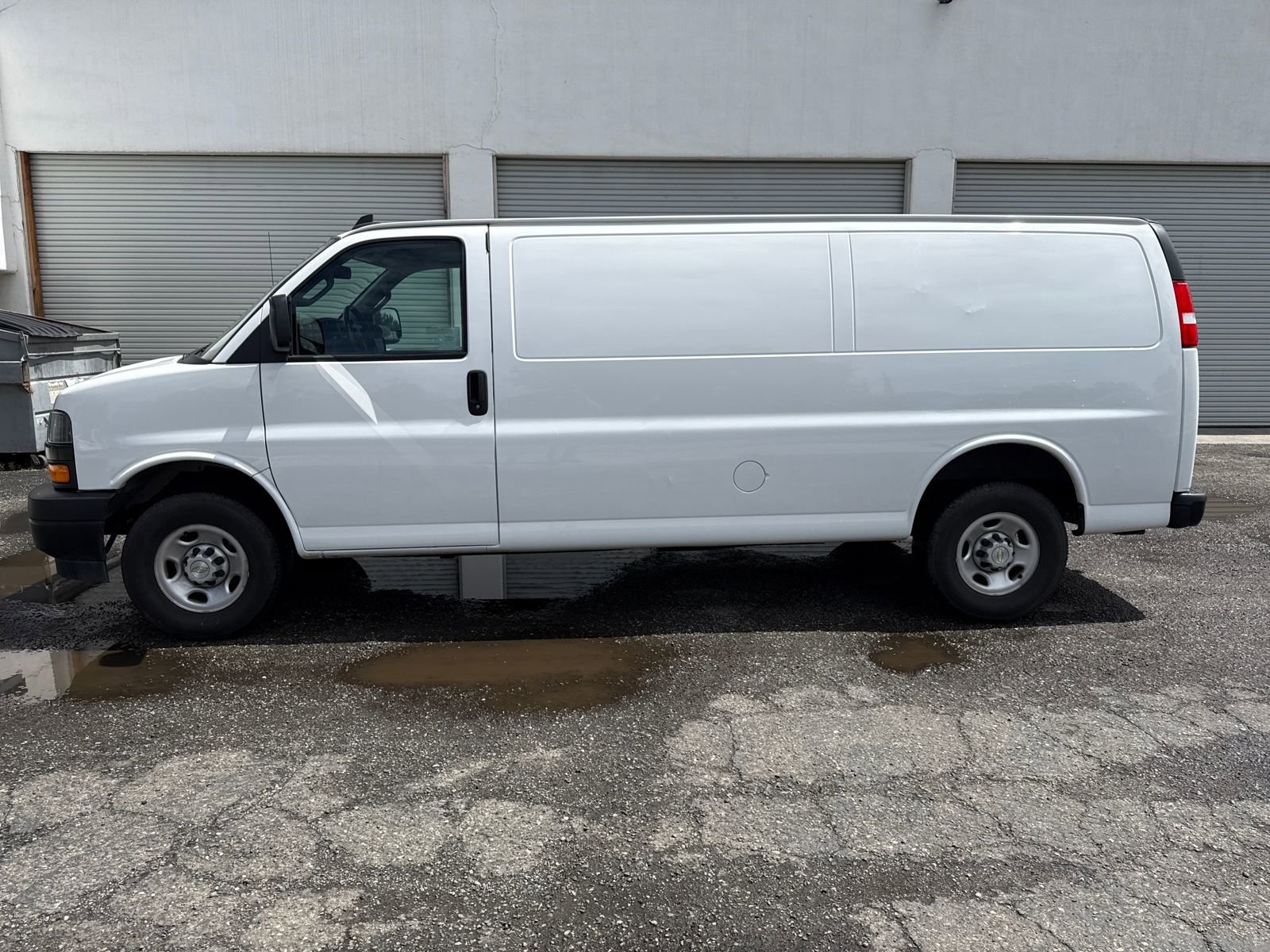 Used 2022 Chevrolet Express 2500 Extended w/ Driver Convenience Package RWD image 2