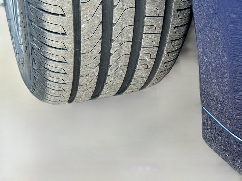 Used 2018 BMW 530e RWD image 44