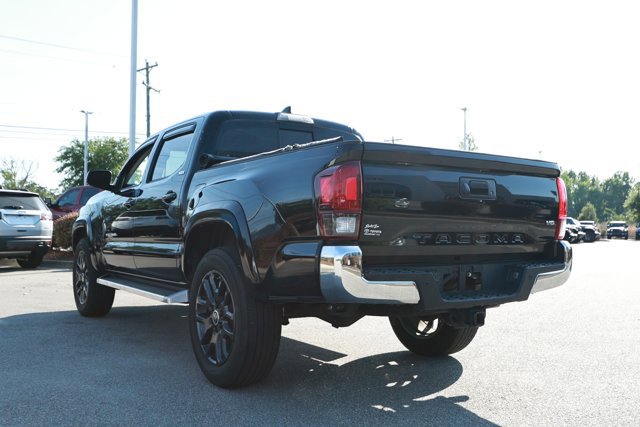 Used 2018 Toyota Tacoma SR5 RWD image 9
