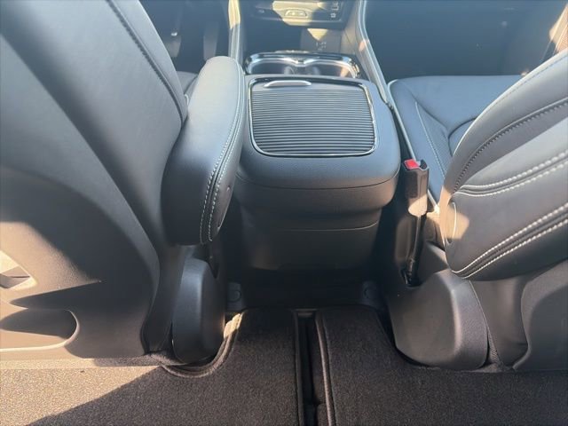 New 2026 Chrysler Pacifica Limited w/ Uconnect Theater Family Group image 13
