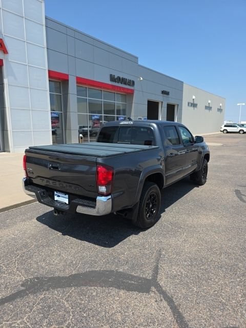 Used 2019 Toyota Tacoma SR5 AWD/4WD image 5