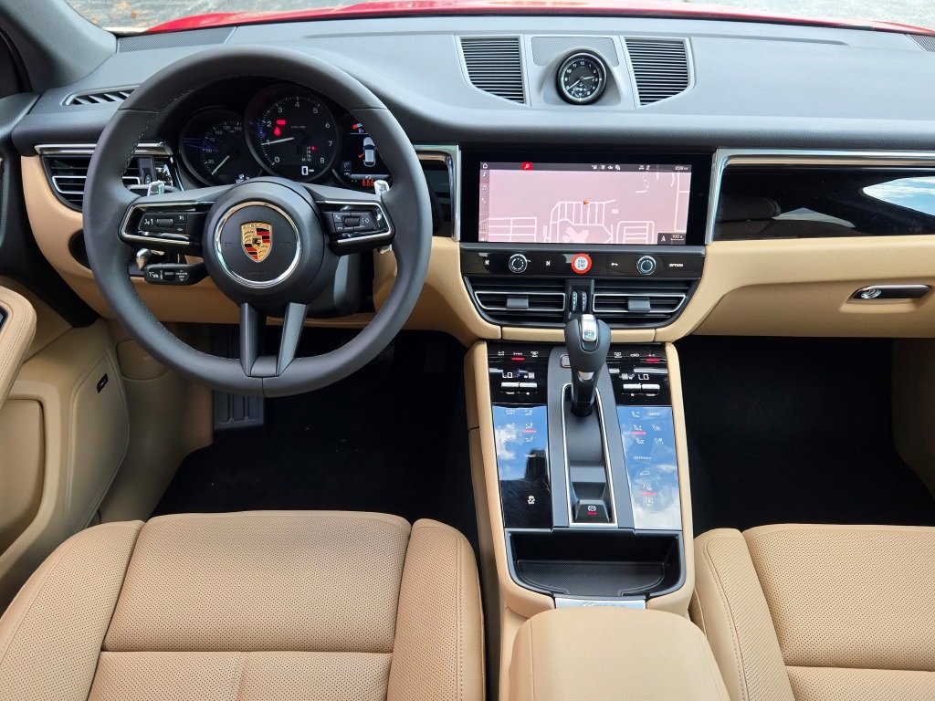 New 2026 Porsche Macan image 35