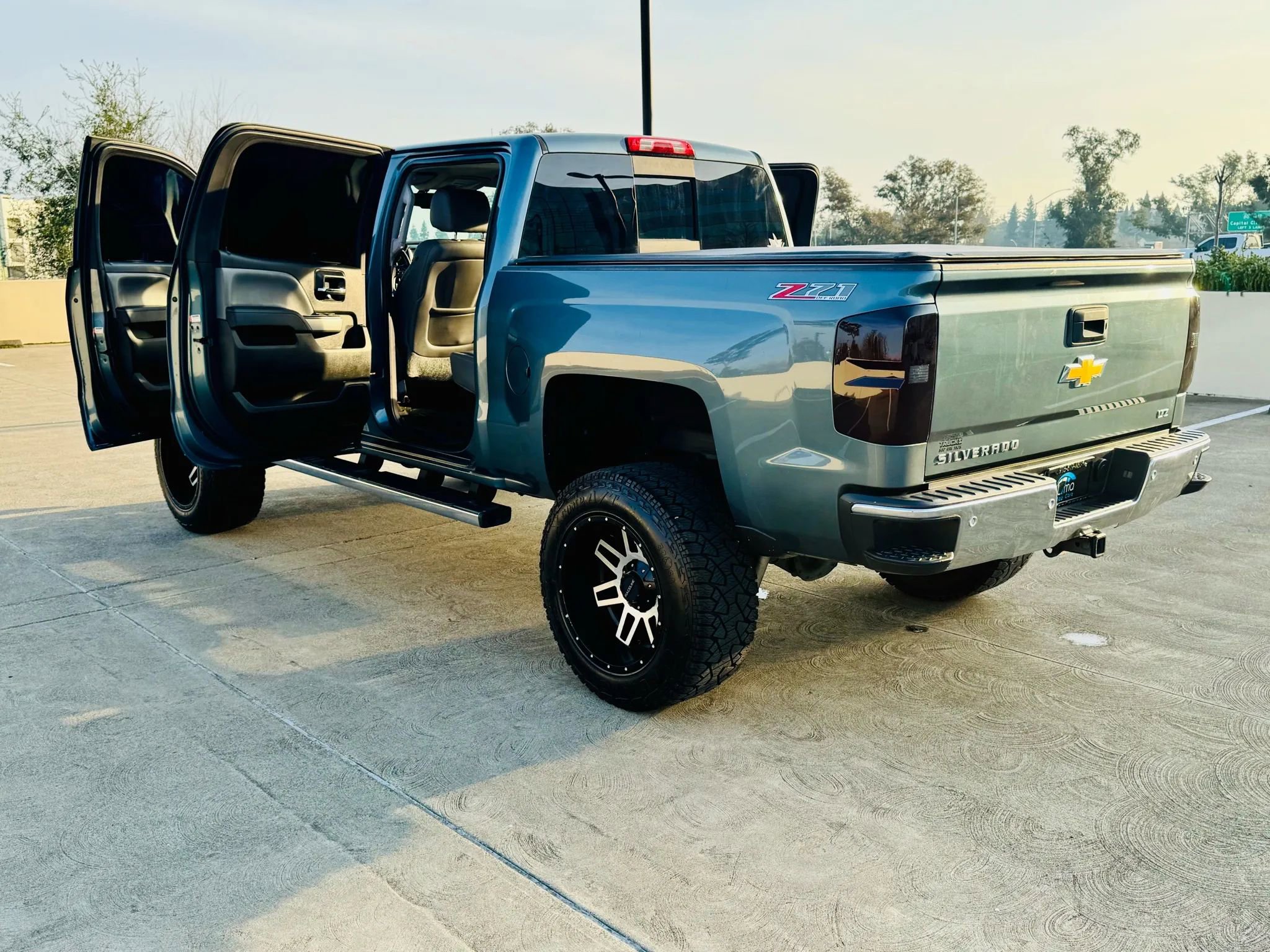 Used 2014 Chevrolet Silverado 1500 LTZ image 27