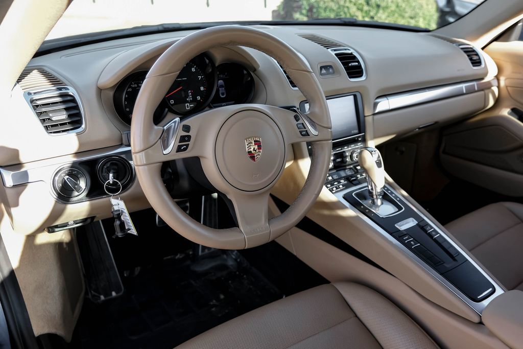 Used 2015 Porsche Cayman image 10