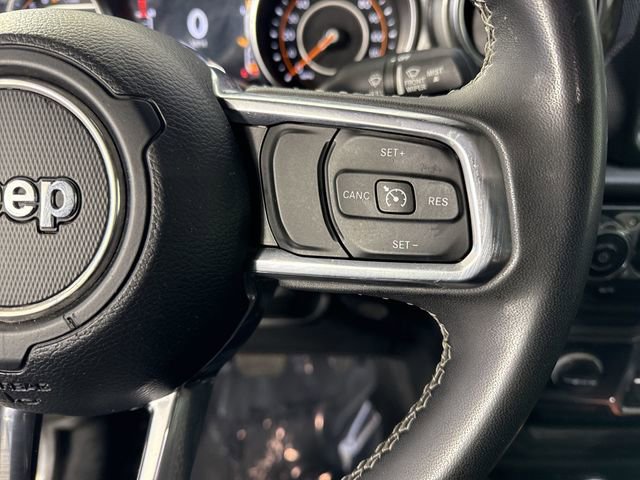 Used 2023 Jeep Gladiator Overland AWD/4WD image 12