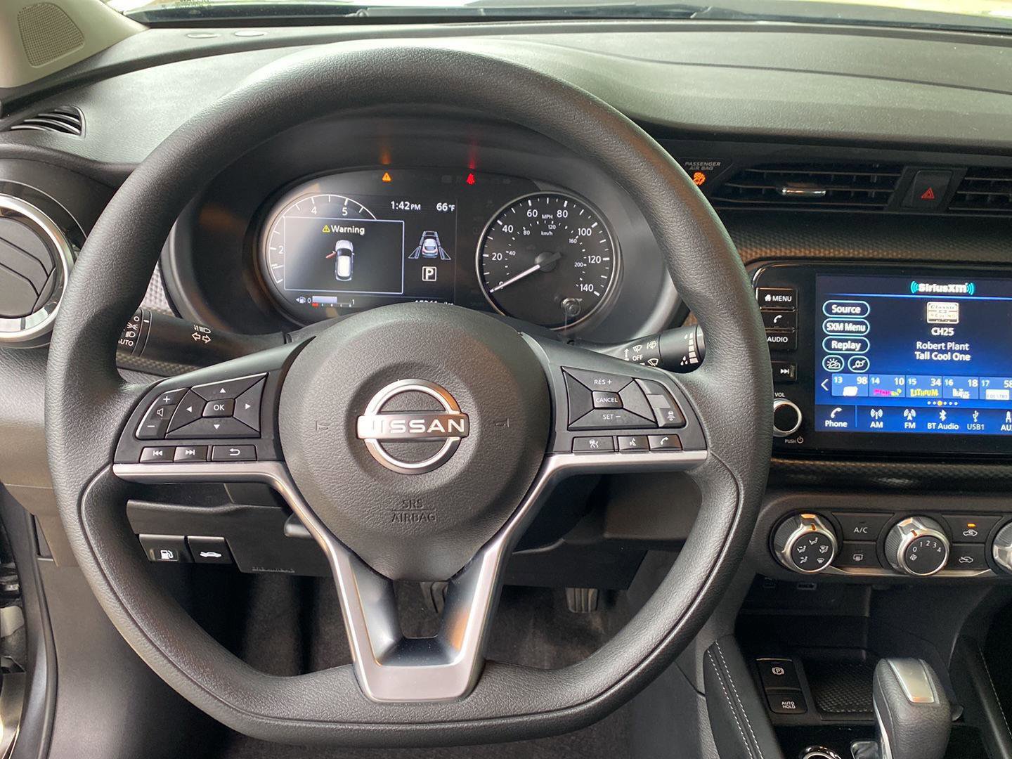 Certified 2023 Nissan Kicks SV FWD image 32