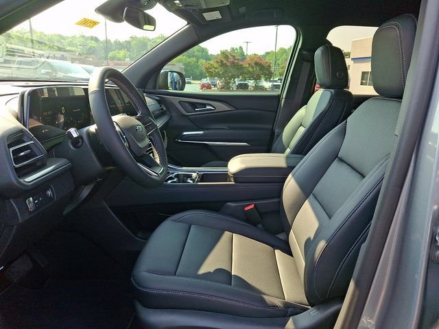 New 2026 Chevrolet Traverse LT w/ Midnight/Sport Edition FWD image 11