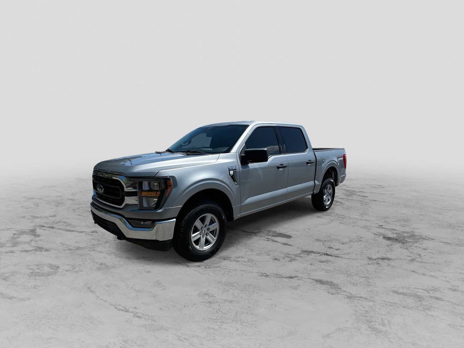 Used 2023 Ford F150 XLT w/ Equipment Group 301A Mid AWD/4WD image 4