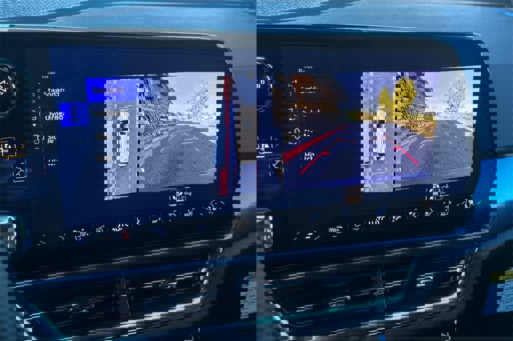 New 2026 Chevrolet Equinox EV LT w/ LPO, Blackout Package image 20