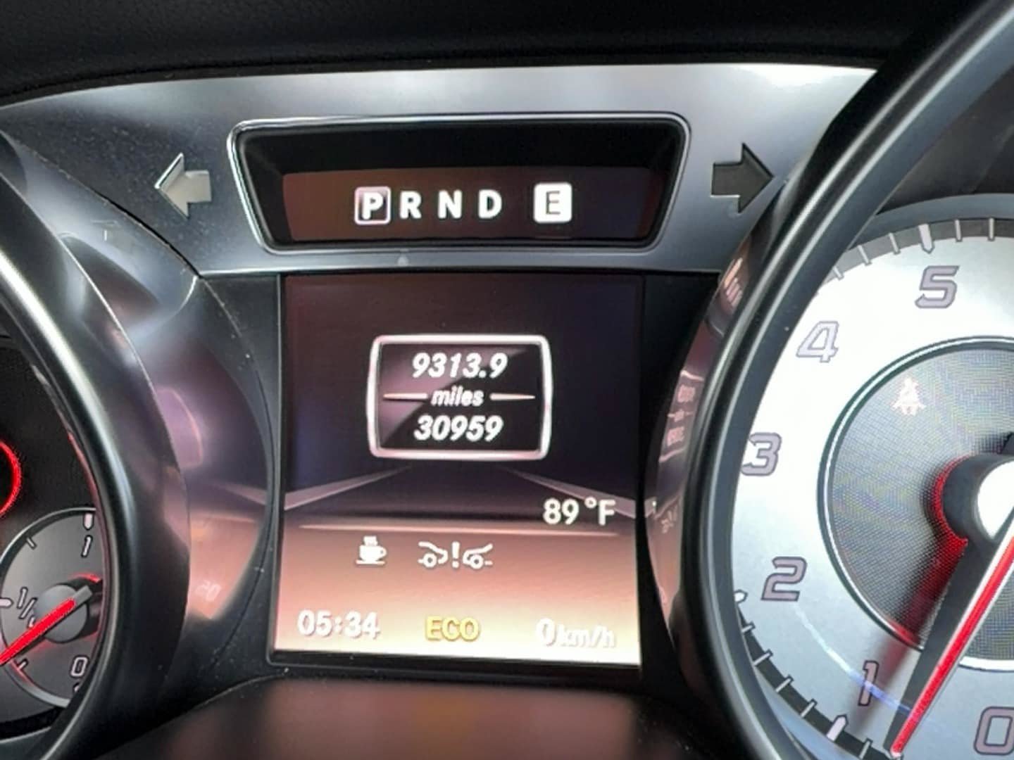 Used 2013 Mercedes-Benz SL 550 image 8