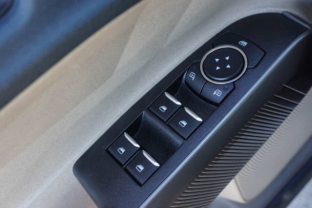 Used 2025 Ford Maverick Lariat w/ 4K Tow Package AWD/4WD image 13