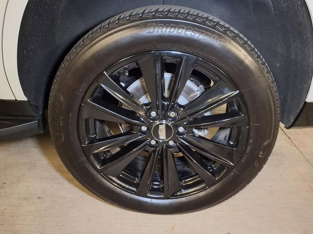 Certified 2025 Cadillac Escalade Sport AWD/4WD image 21