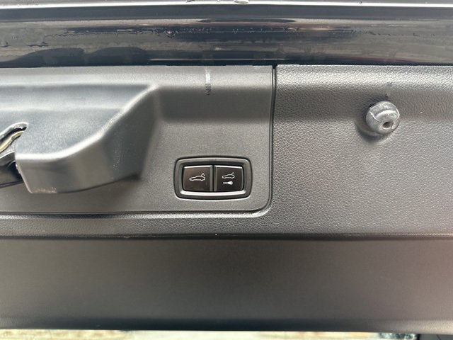 Used 2015 Porsche Panamera 4S Executive image 11