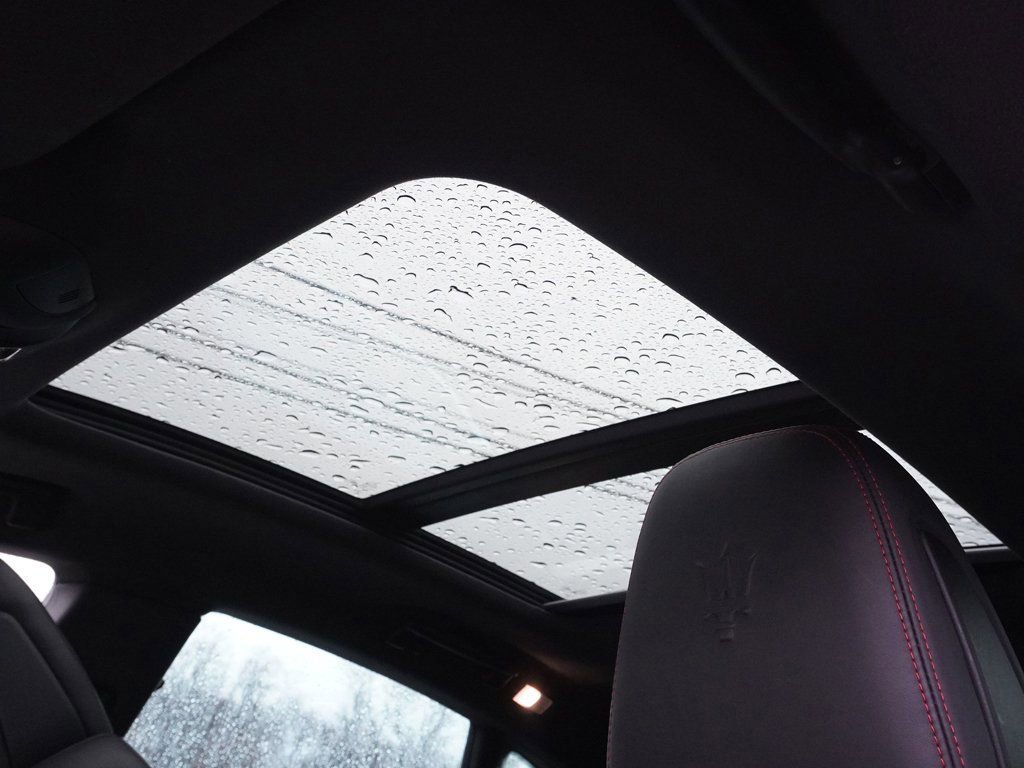 Used 2019 Maserati Levante S GranSport image 22