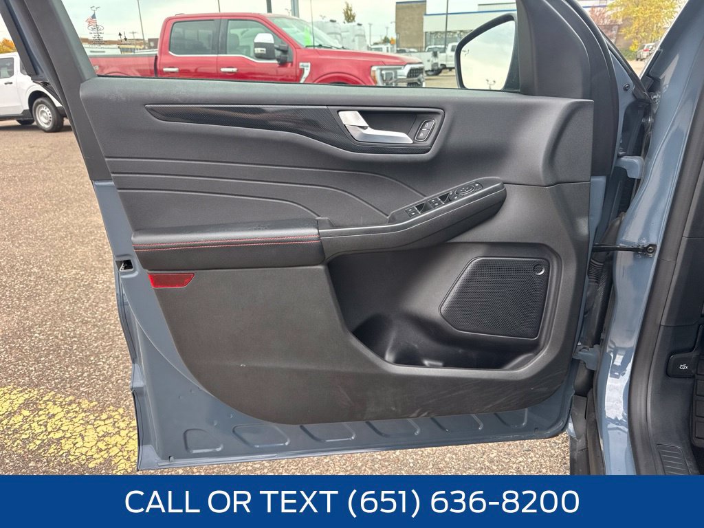 Used 2024 Ford Escape ST-Line w/ Tech Pack #1 AWD/4WD image 27
