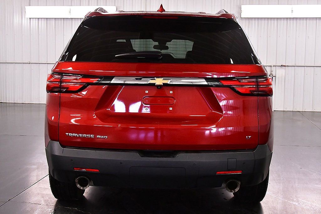 Used 2023 Chevrolet Traverse LT w/ LPO, Floor Liner Package image 6