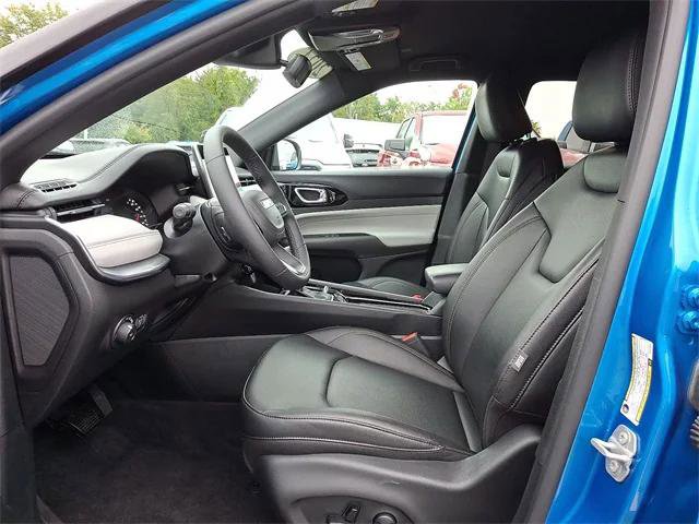 Certified 2024 Jeep Compass Limited image 11