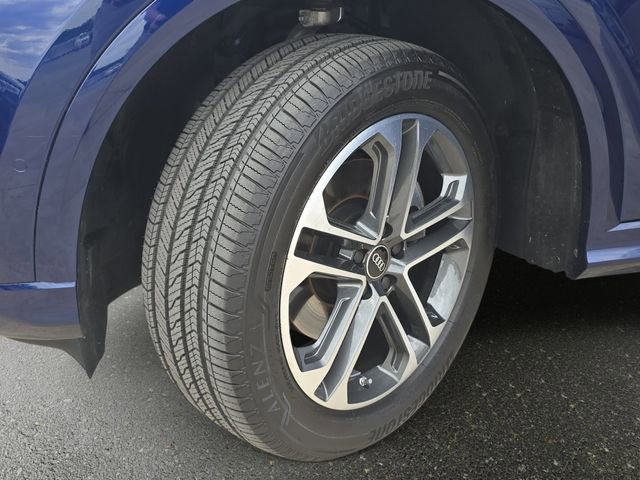 Used 2025 Audi Q5 Premium w/ Convenience Package AWD/4WD image 36