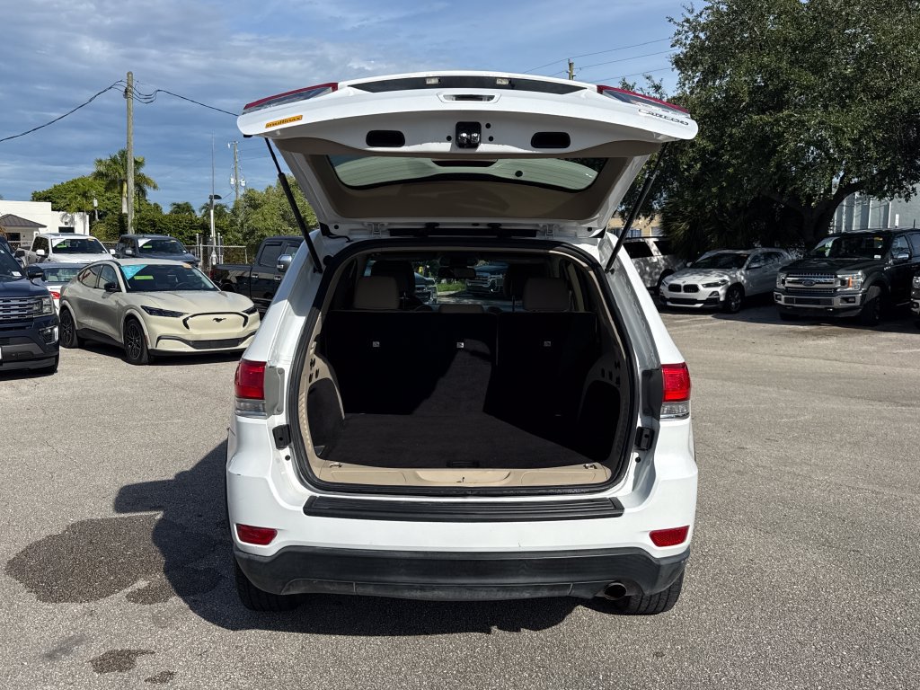 Used 2014 Jeep Grand Cherokee Laredo w/ Quick Order Package 23E RWD image 24