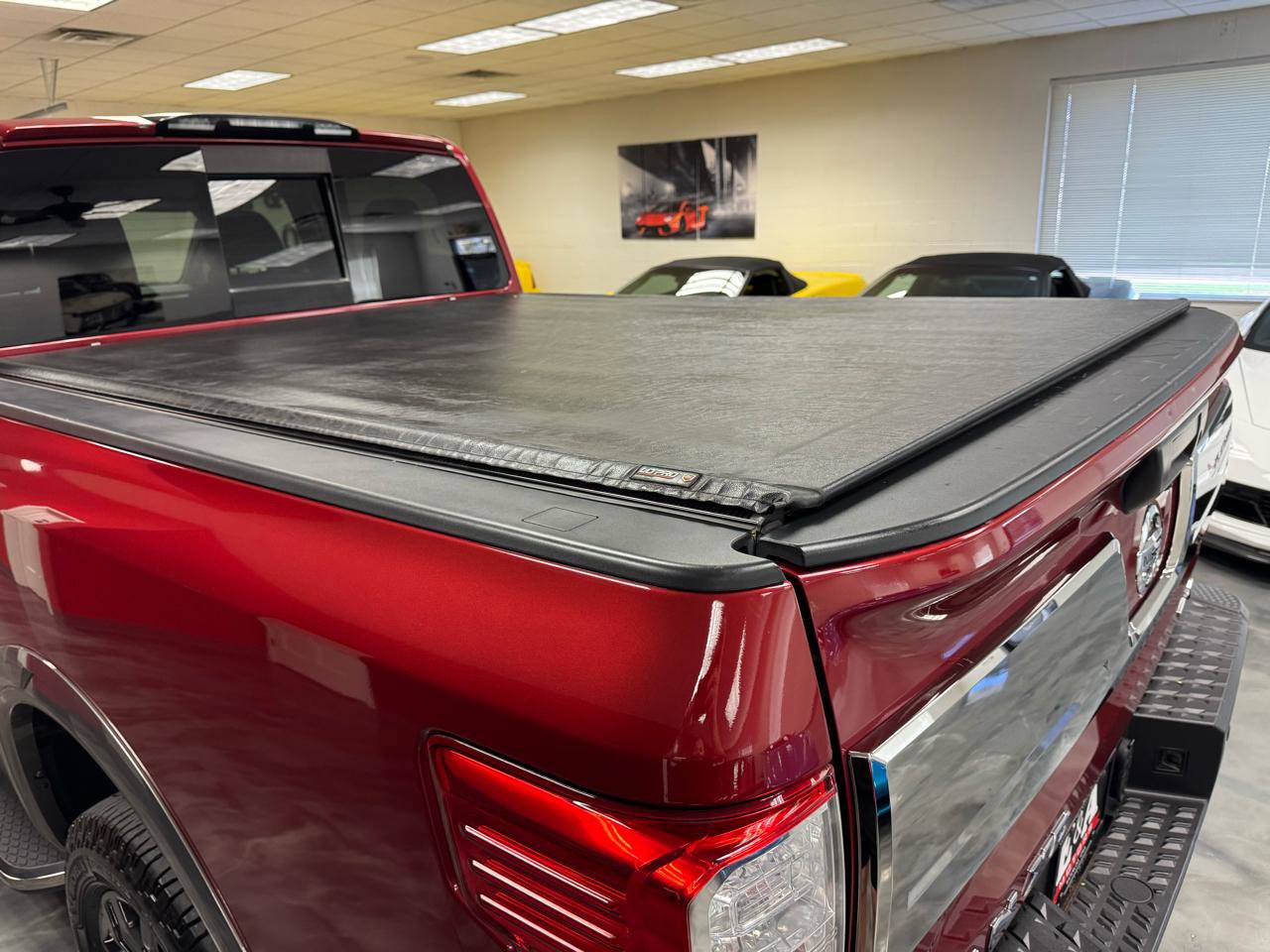 Used 2019 Nissan Titan Platinum Reserve AWD/4WD image 16