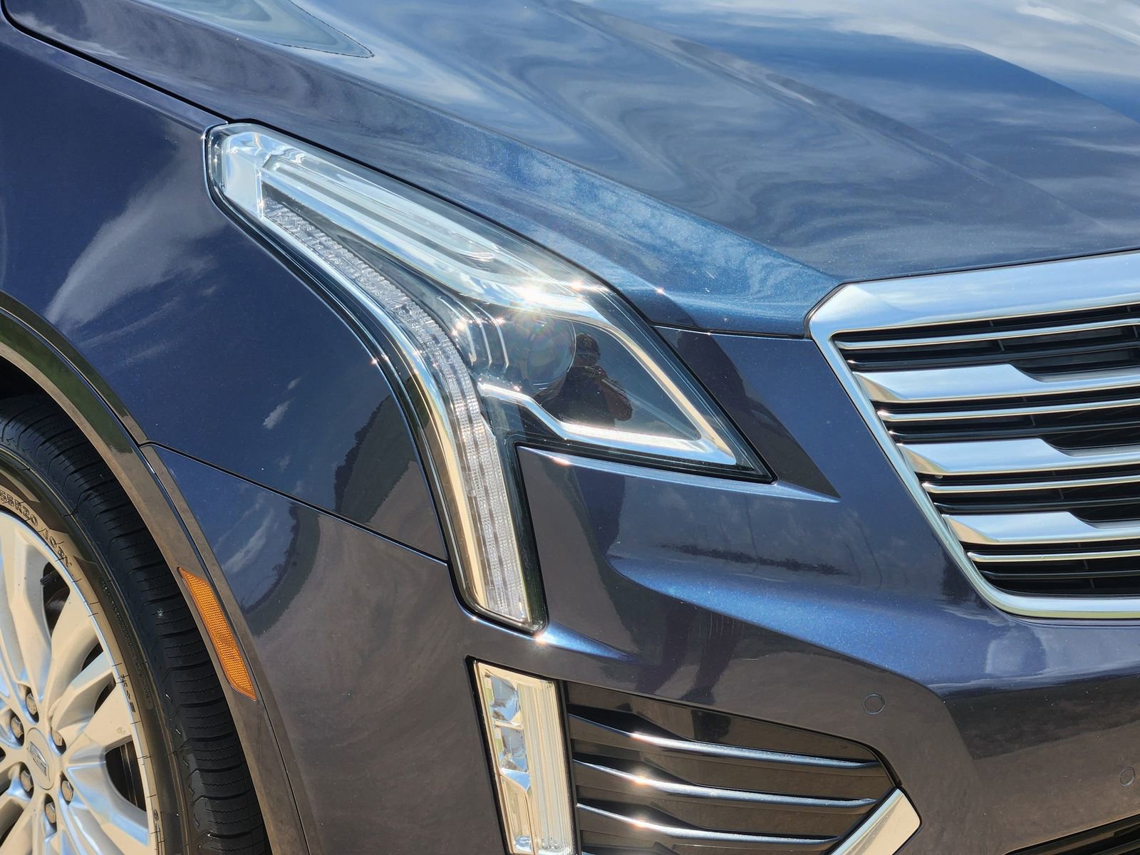 Used 2019 Cadillac XT5 Premium Luxury AWD/4WD image 11