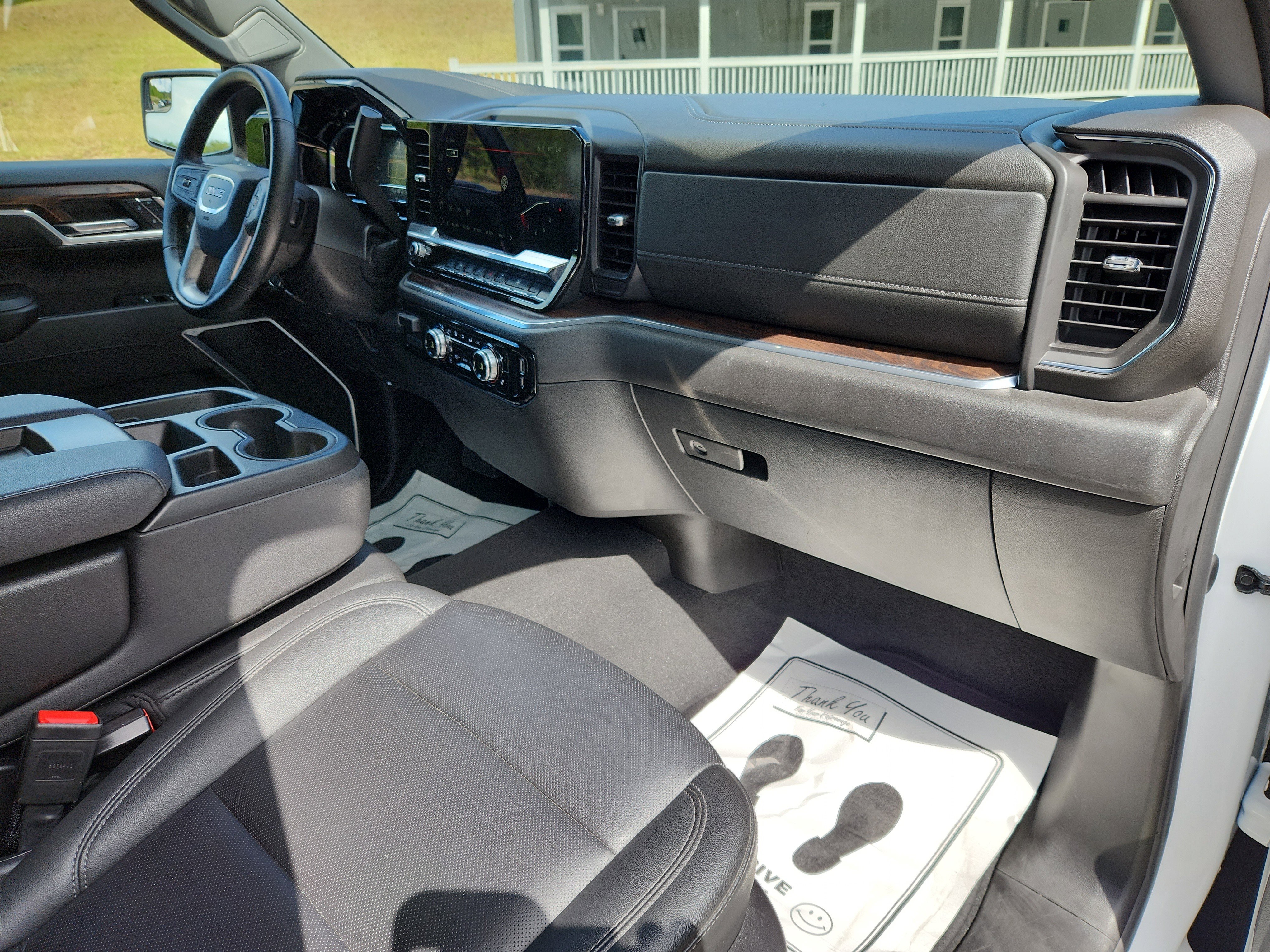 Used 2025 GMC Sierra 1500 SLT image 44