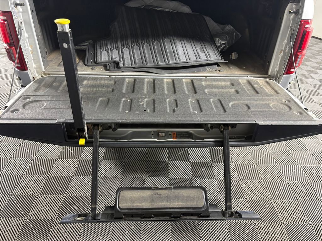 Used 2019 Ford F150 Raptor w/ Equipment Group 802A Luxury image 33