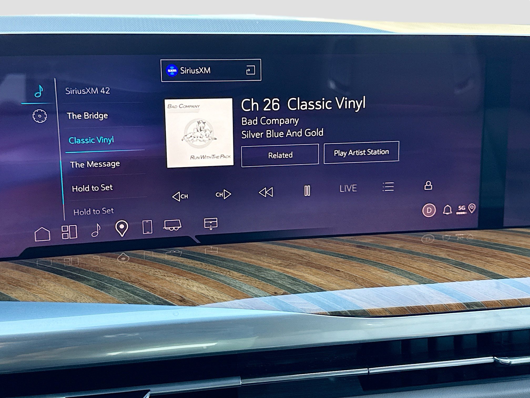 Used 2025 Cadillac Escalade ESV Sport Platinum image 34