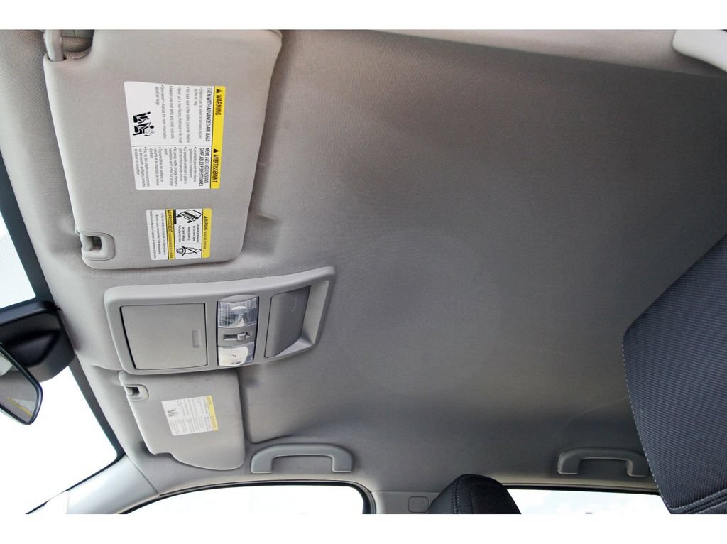 Used 2025 Nissan Frontier SV w/ SV Convenience Package RWD image 29