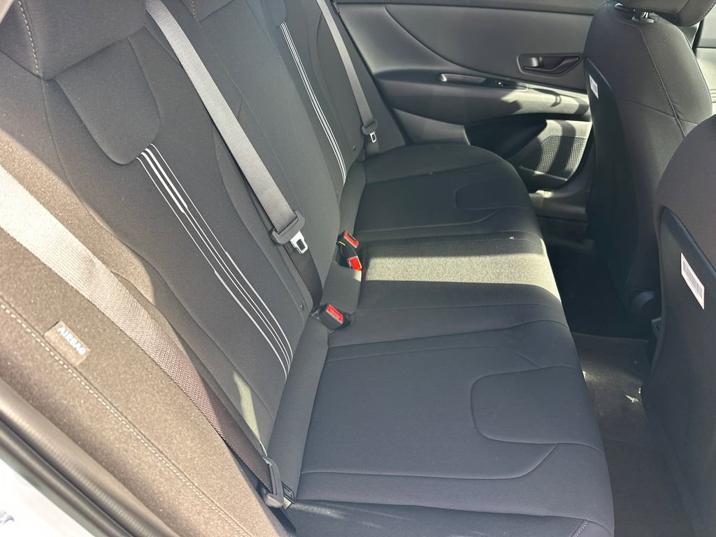 New 2025 Hyundai Elantra Sport image 15