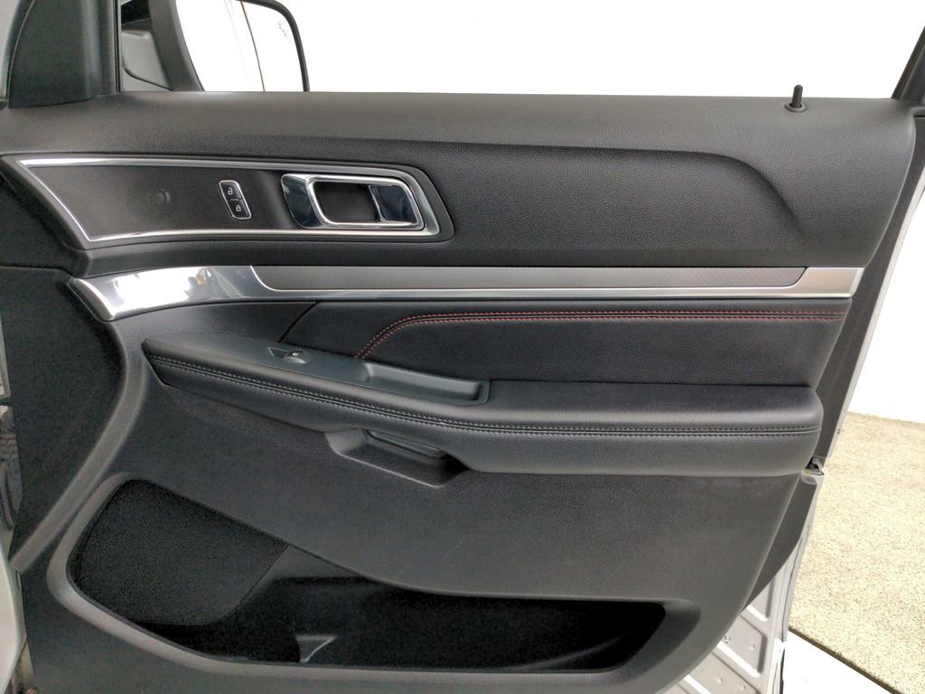 Used 2019 Ford Explorer Sport AWD/4WD image 30