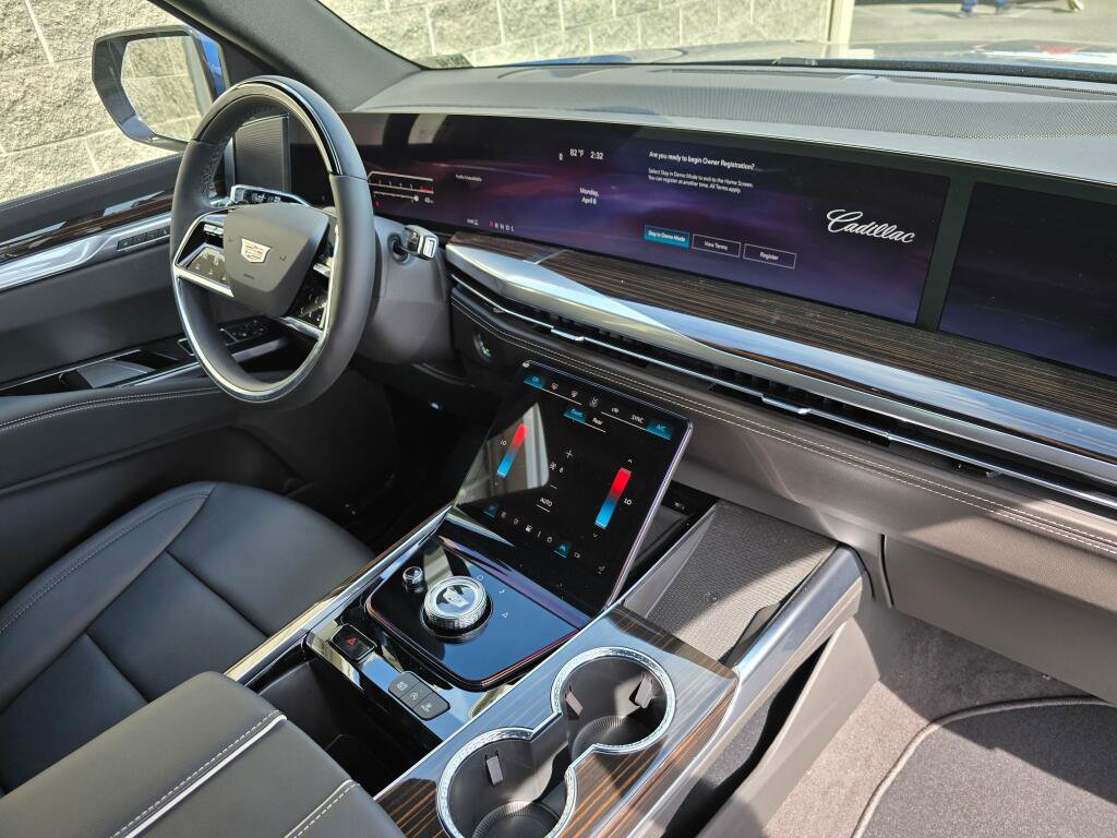 New 2026 Cadillac Escalade 4WD image 16
