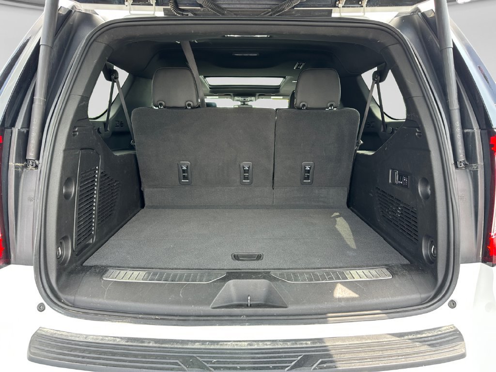 Used 2022 GMC Yukon XL AT4 w/ AT4 Premium Plus Package AWD/4WD image 45