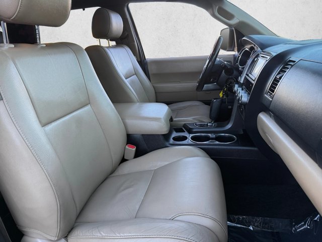 Used 2018 Toyota Sequoia Limited w/ Safety & Convenience Package AWD/4WD image 23