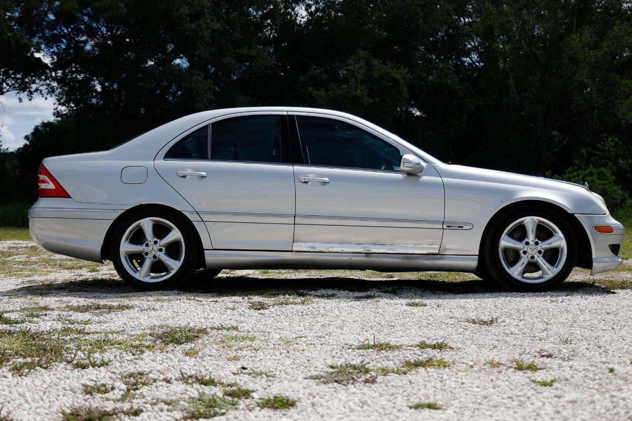 Used 2005 Mercedes-Benz C 230 Sedan image 13