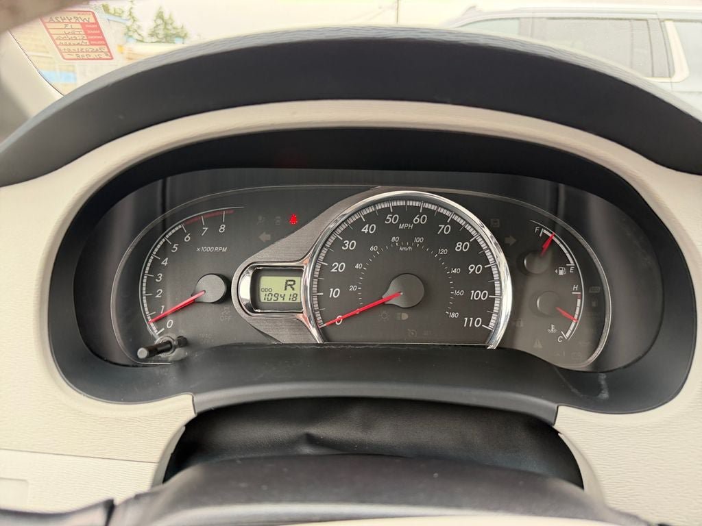 Used 2013 Toyota Sienna SE FWD image 14