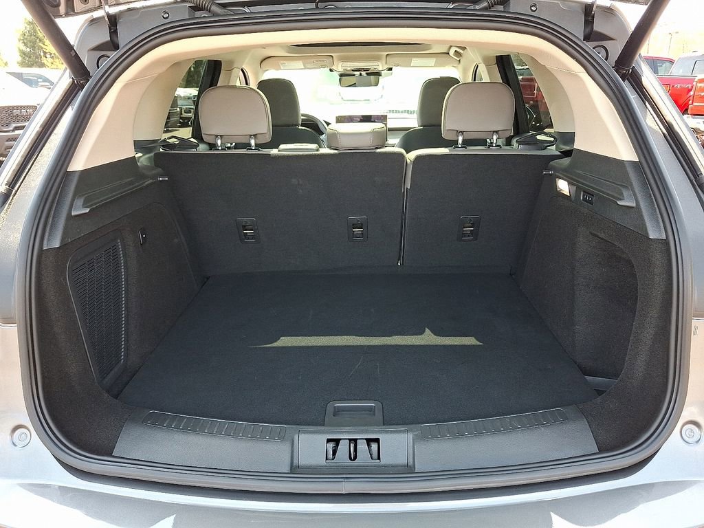 Used 2024 Lincoln Corsair AWD w/ Equipment Group 101A image 30