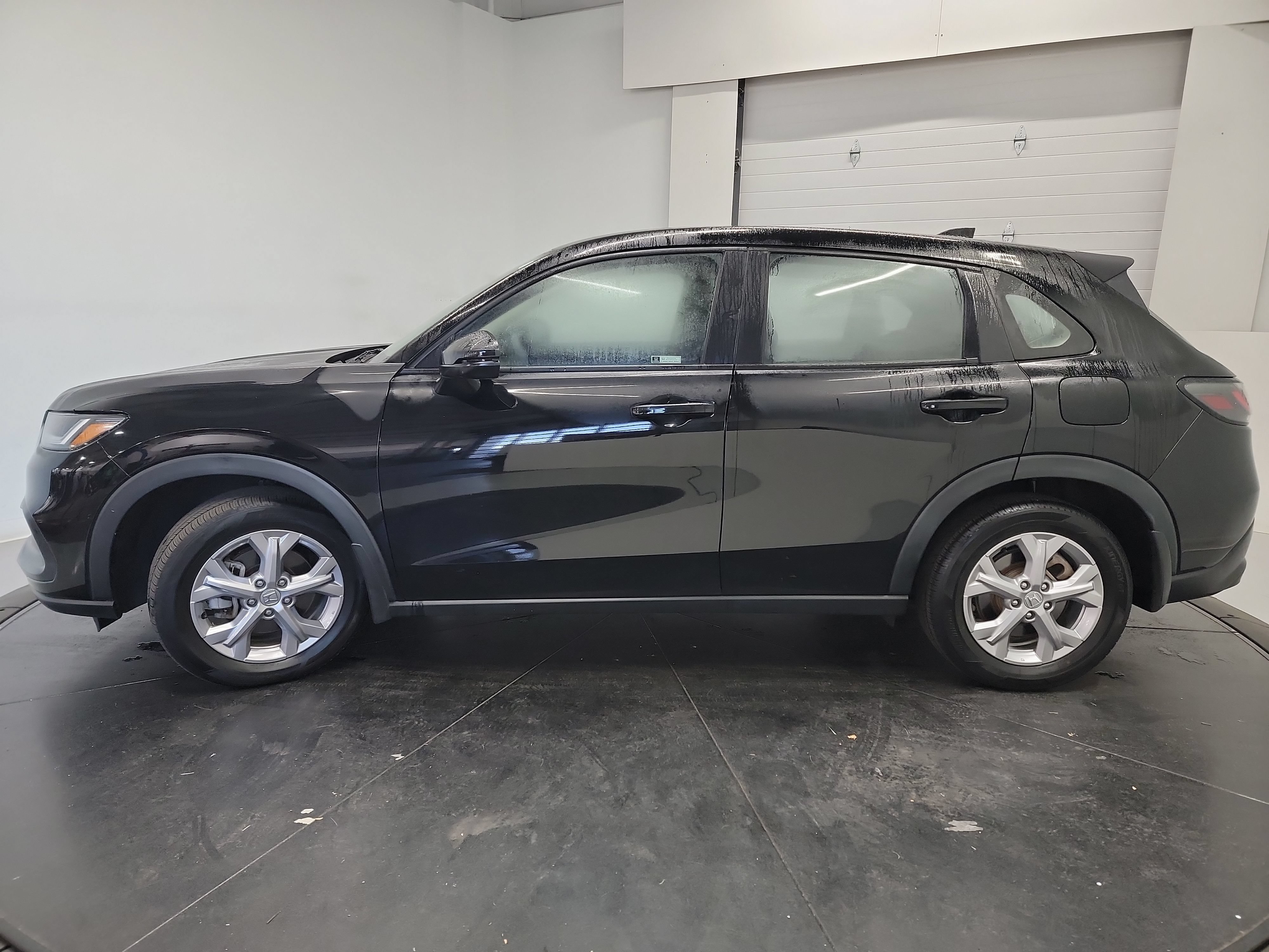 Used 2024 Honda HR-V LX image 5