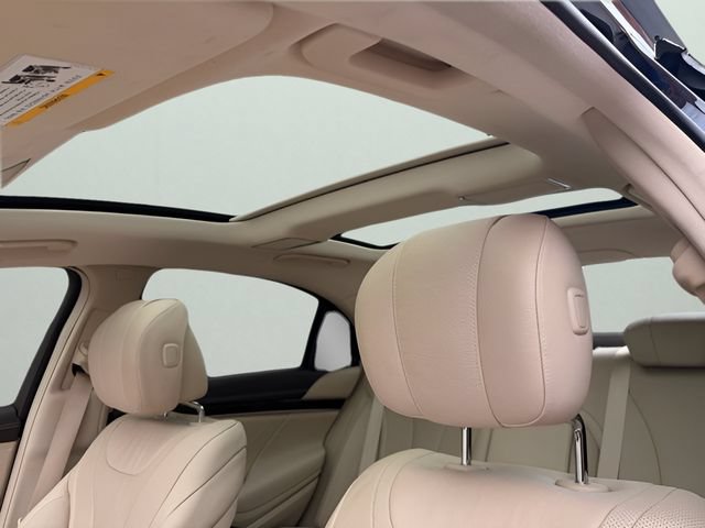 Used 2020 Mercedes-Benz S 450 Sedan w/ AMG Line Exterior image 35