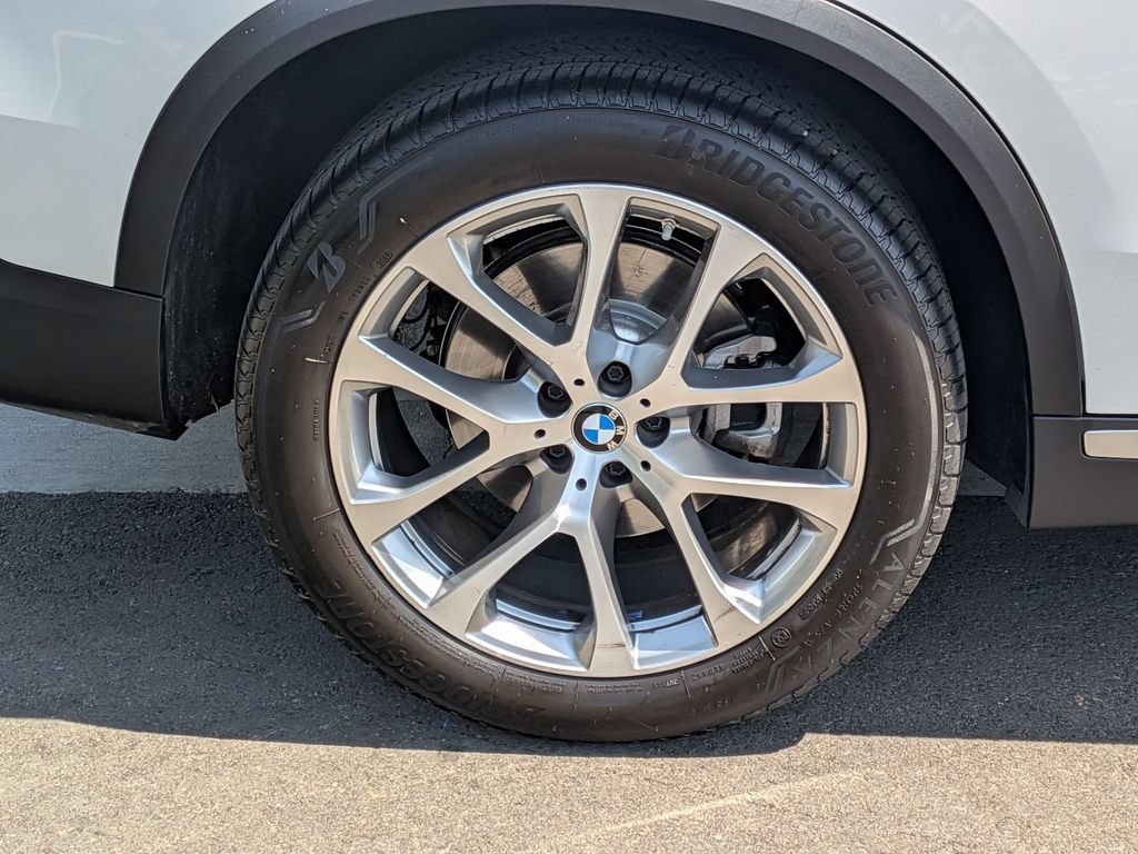 Certified 2024 BMW X5 sDrive40i w/ Parking Assistance Package RWD image 27