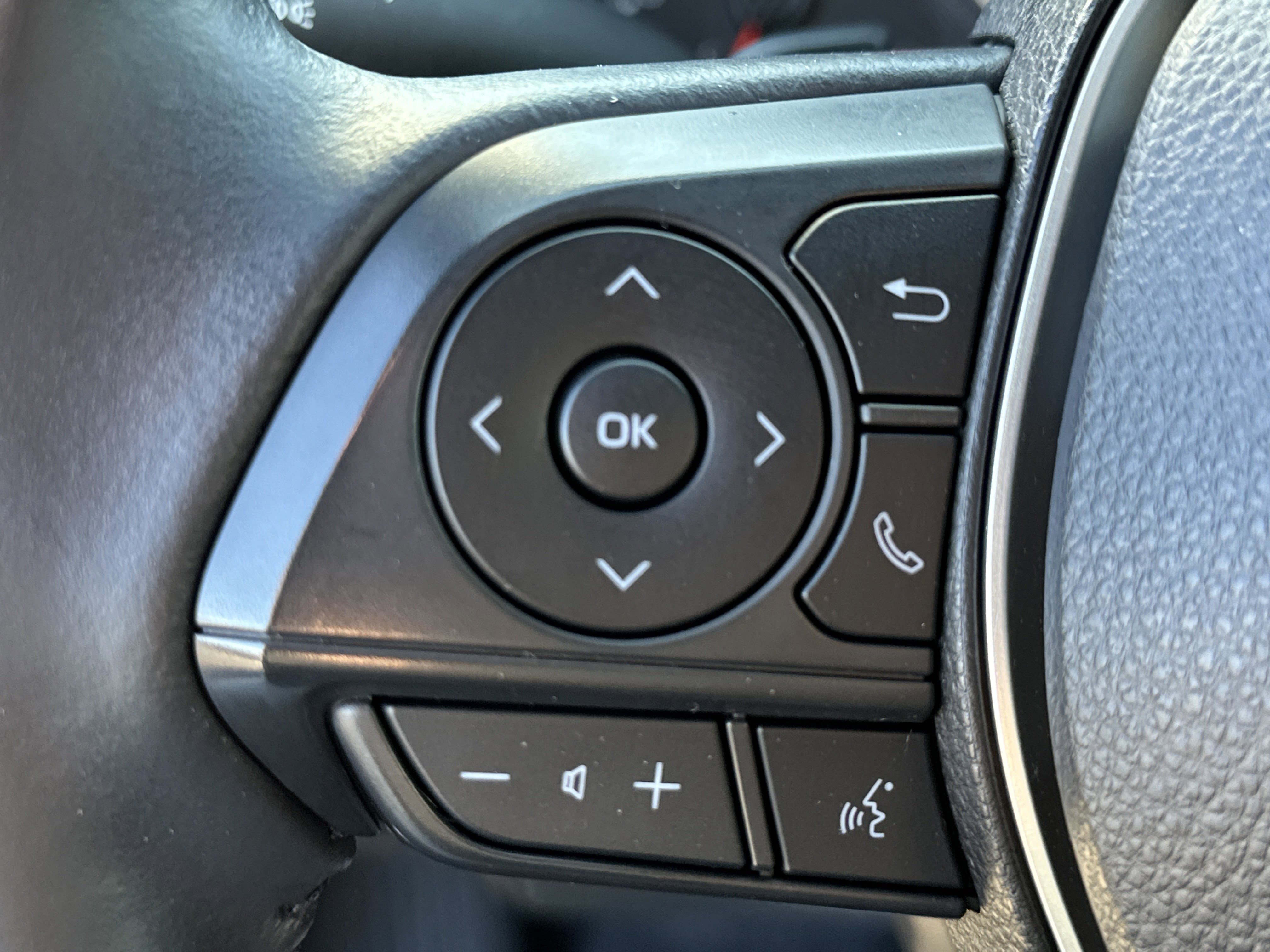 Used 2022 Toyota Corolla SE image 22