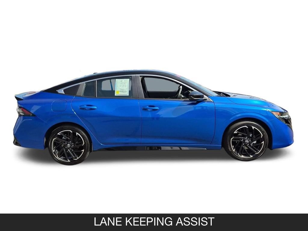 Certified 2026 Nissan Sentra SR w/ Floor Mat Package FWD image 5