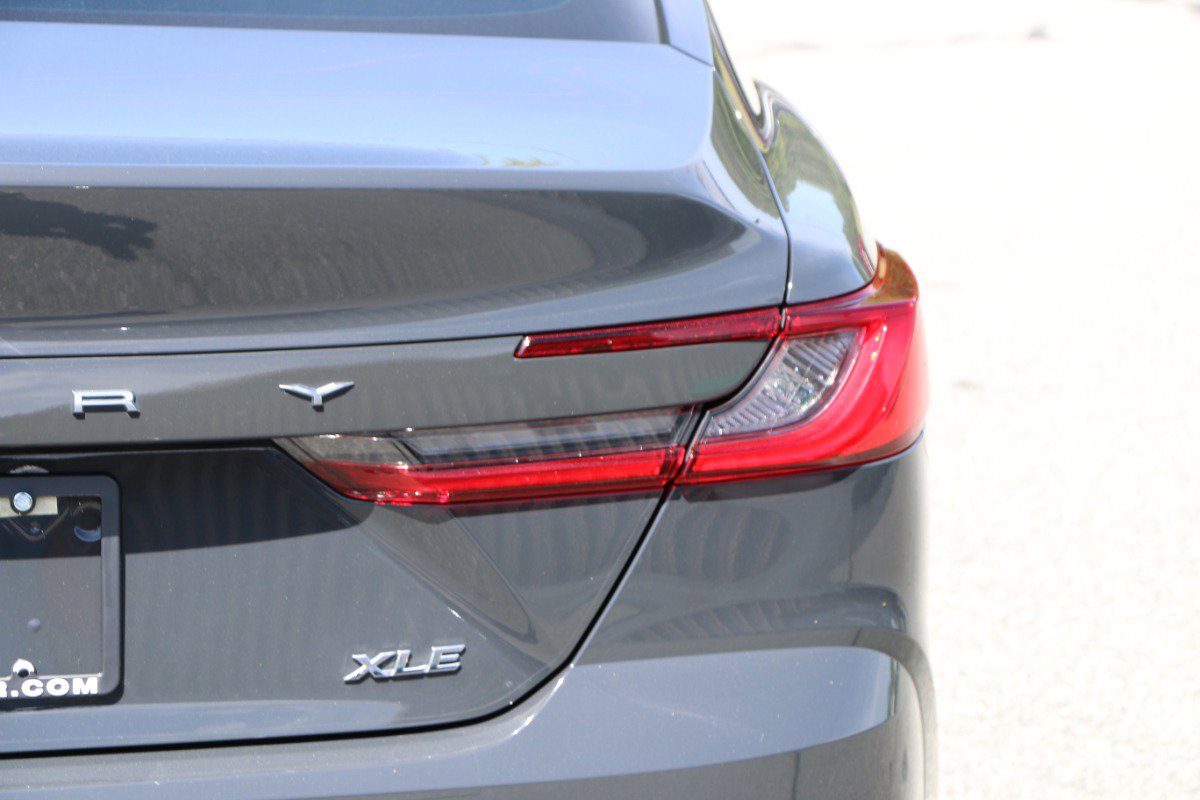 Used 2025 Toyota Camry XLE FWD image 7